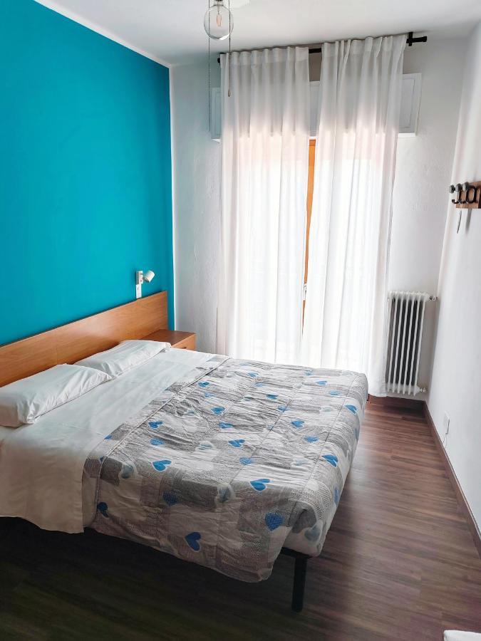 ברנצונה סול גארדה Hotel Luisa מראה חיצוני תמונה
